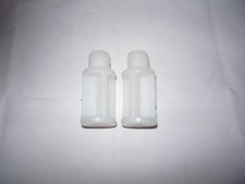 Wheelie bin lid hinge pin's x