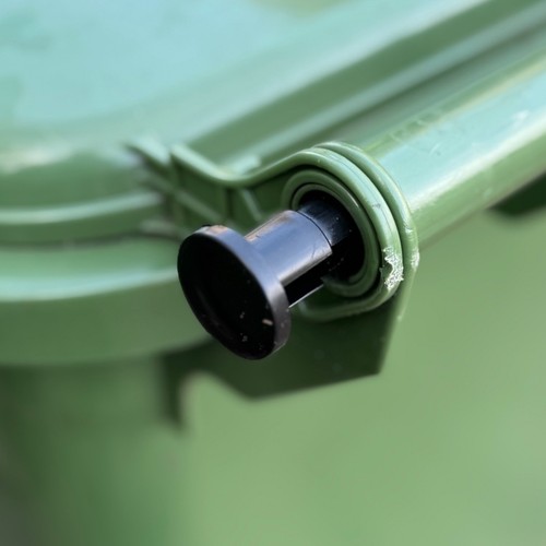 Wheelie bin lid plastic - wheelie, hinge